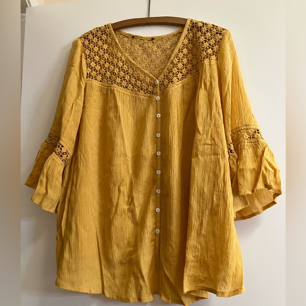 Karen Kane Golden Yellow Gauze Bell Sleeve Lace Accent Blouse S - Picture 2 of 11